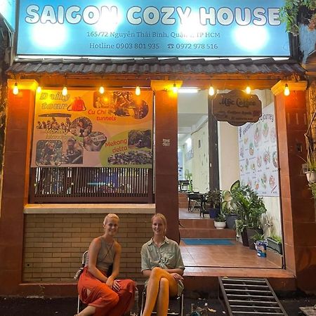 Saigon Cozy House & Coffee Hostel โฮจิมินห์ซิตี้ ภายนอก รูปภาพ
