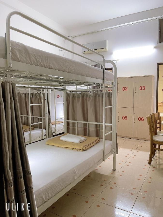 Saigon Cozy House & Coffee Hostel โฮจิมินห์ซิตี้ ภายนอก รูปภาพ