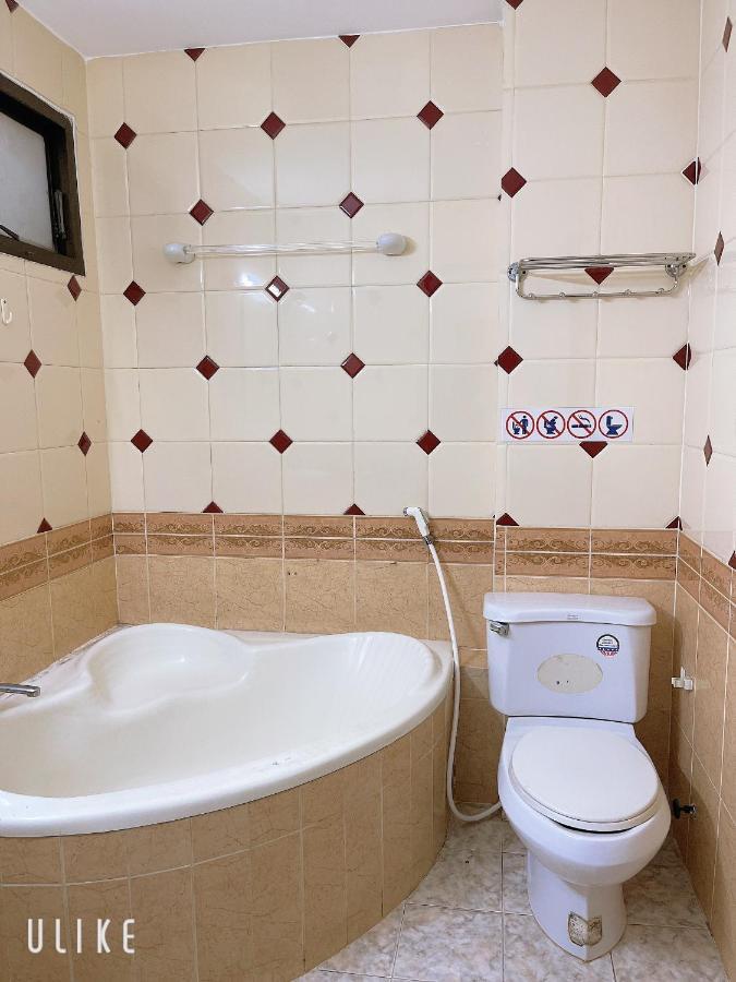 Saigon Cozy House & Coffee Hostel โฮจิมินห์ซิตี้ ภายนอก รูปภาพ