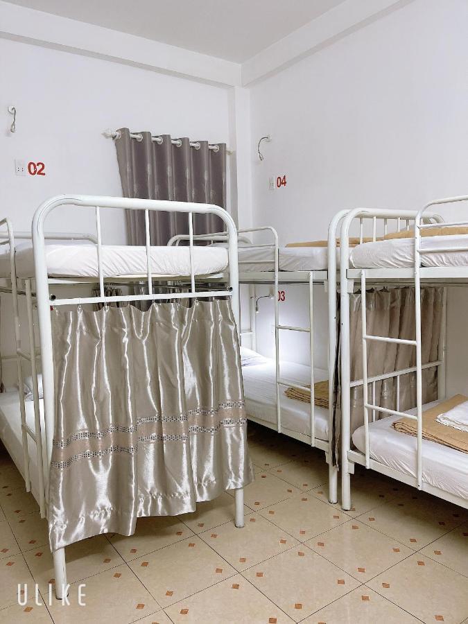 Saigon Cozy House & Coffee Hostel โฮจิมินห์ซิตี้ ภายนอก รูปภาพ